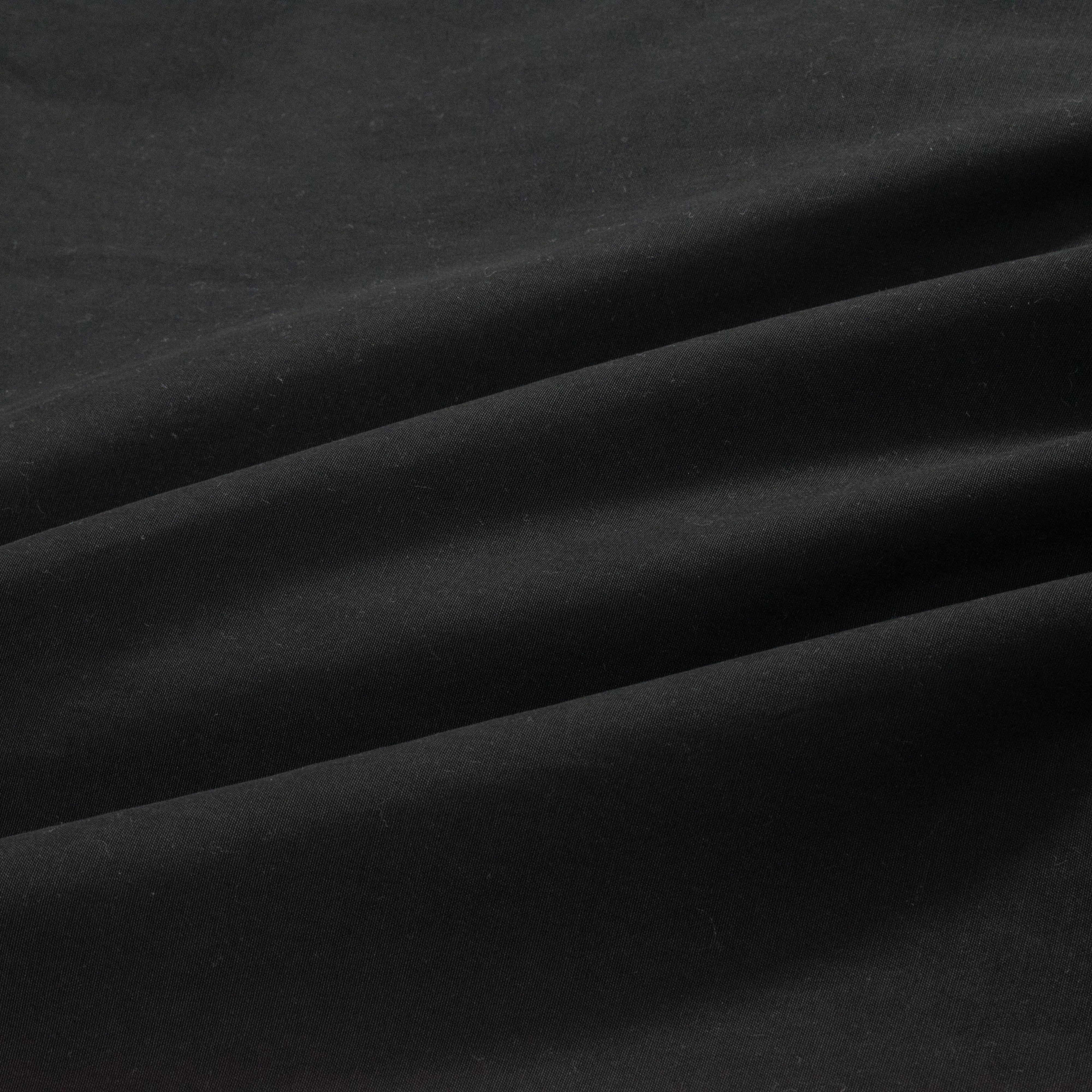 襟元刺繍ロゴ長袖シャツ ブラック
